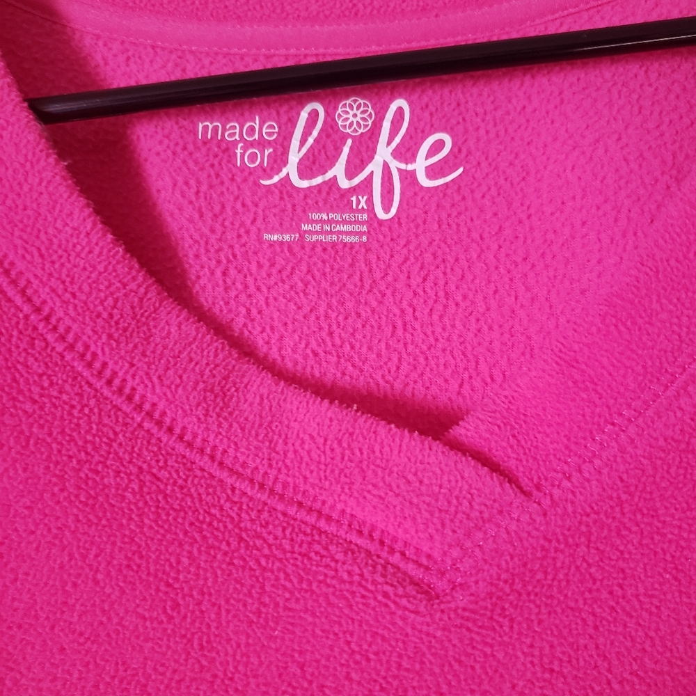 Womans  long sleeve pink Made for Life Sweater